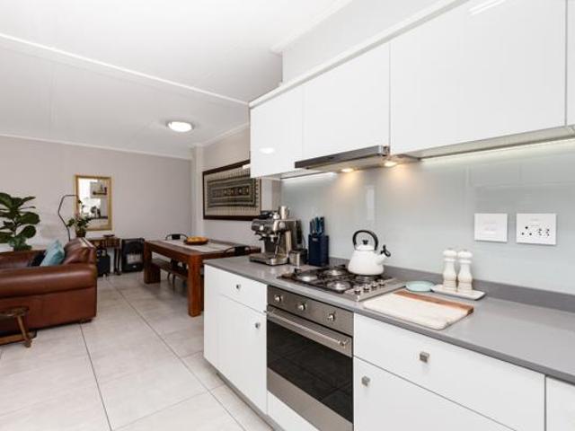 3 Bedroom House in Waterfall