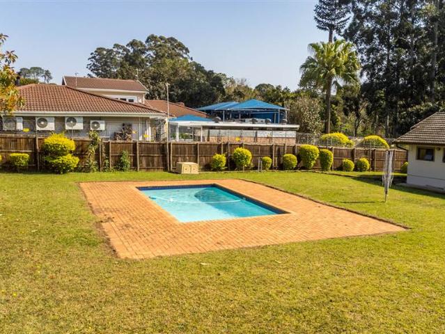 3 Bedroom House in Waterfall