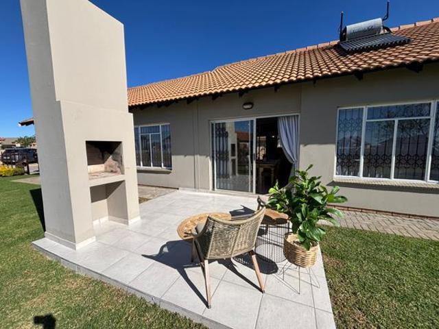 3 Bedroom House in Waterkloof