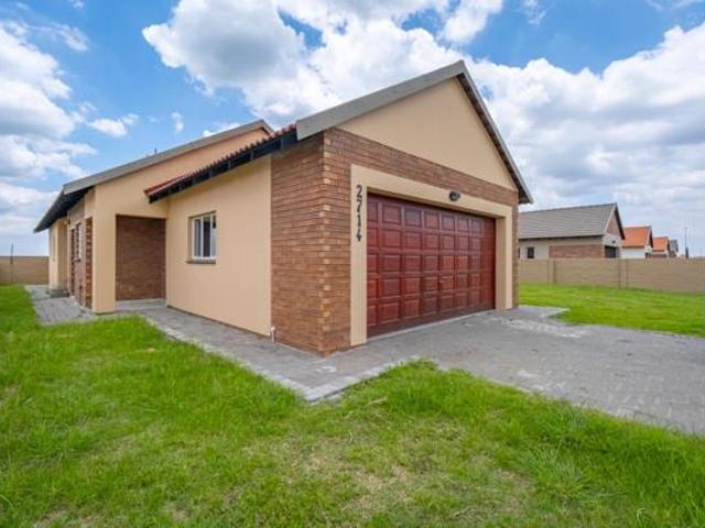 3 Bedroom House in Waterkloof