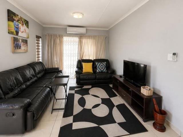 3 Bedroom House in Waterkloof