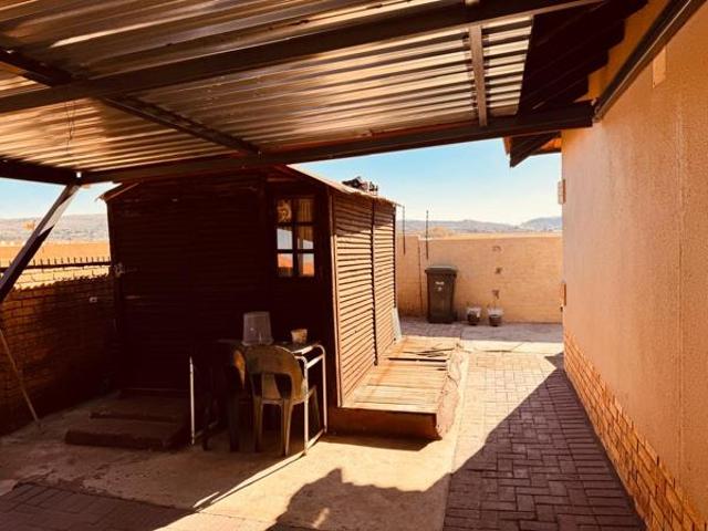 3 Bedroom House in Waterkloof