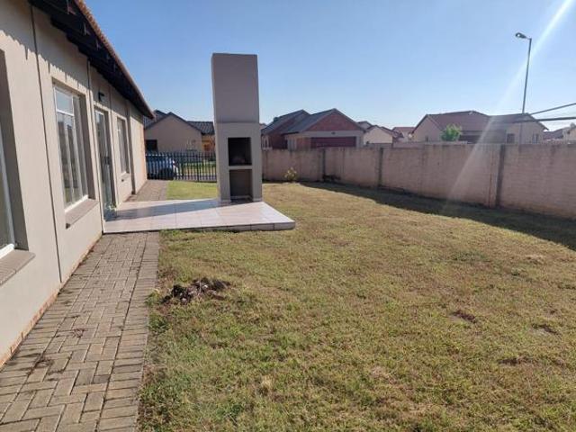 3 Bedroom House in Waterkloof