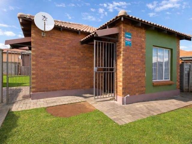 3 Bedroom House in Waterkloof East
