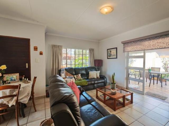 3 Bedroom House in Waterkloof East