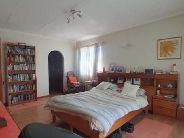 3 Bedroom House in Waterkloof Glen