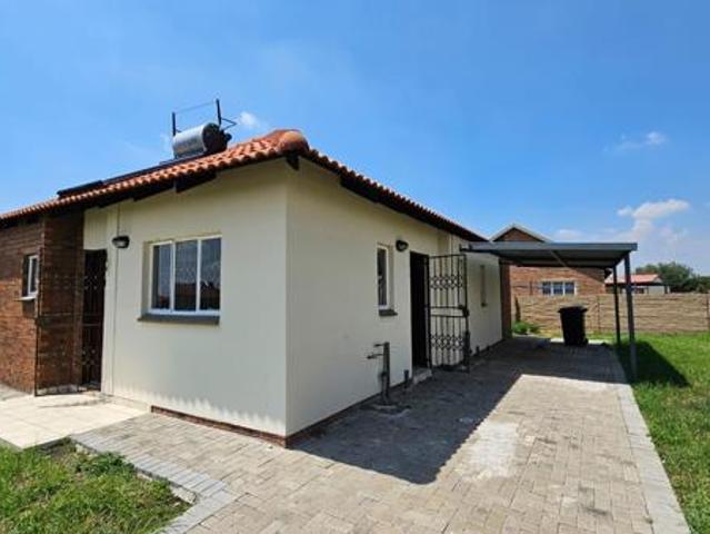 3 Bedroom House in Waterkloof Hill Estate
