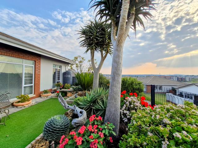 3 Bedroom House in Waterkloof Ridge
