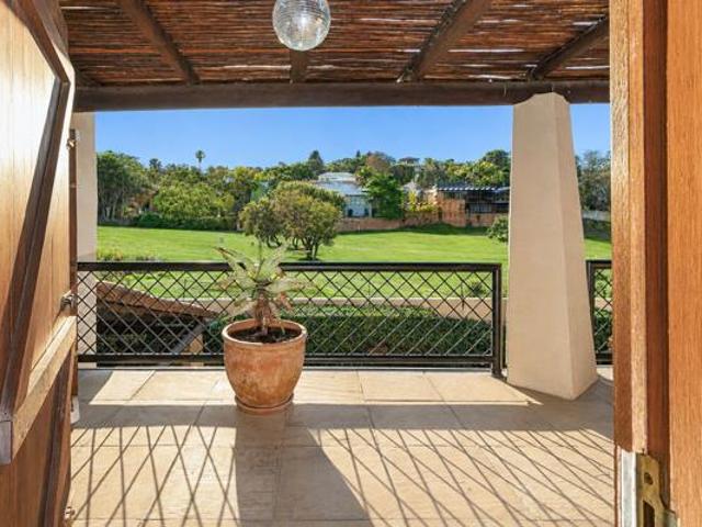 3 Bedroom House in Waterkloof Ridge