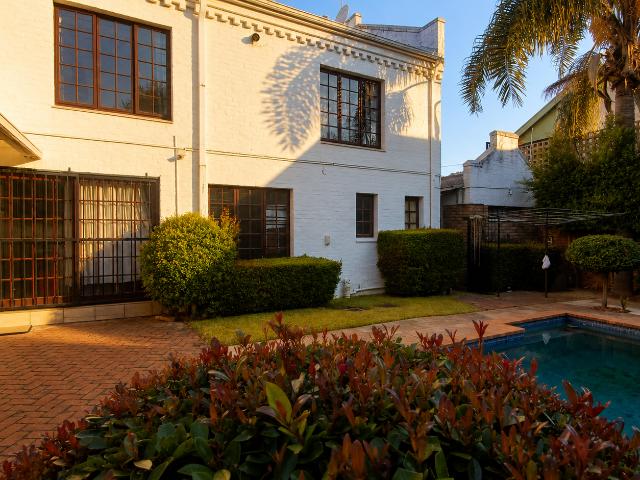 3 Bedroom House in Waterkloof Ridge