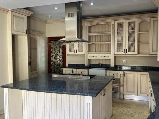 3 Bedroom House in Waterkloof Ridge