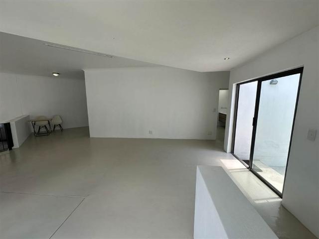 3 Bedroom House in Waterkloof Ridge