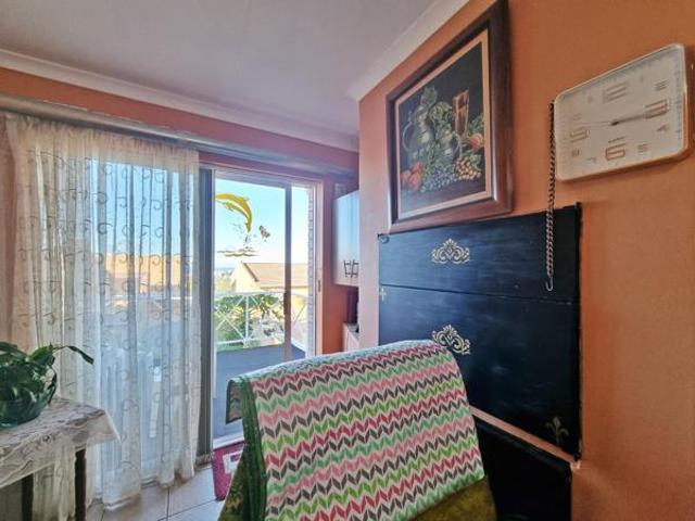 3 Bedroom House in Wavecrest