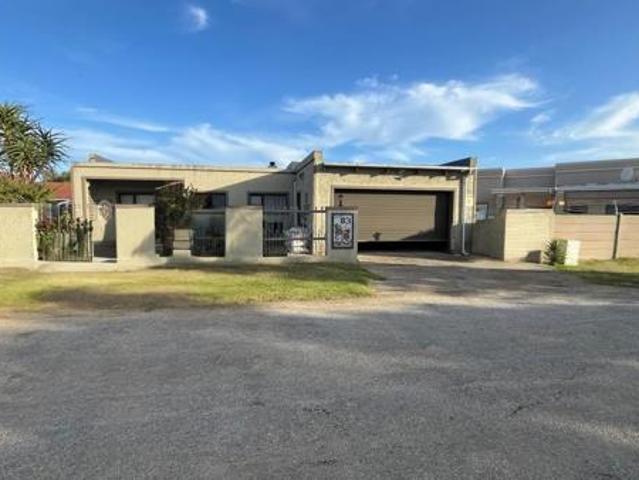 3 Bedroom House in Wavecrest