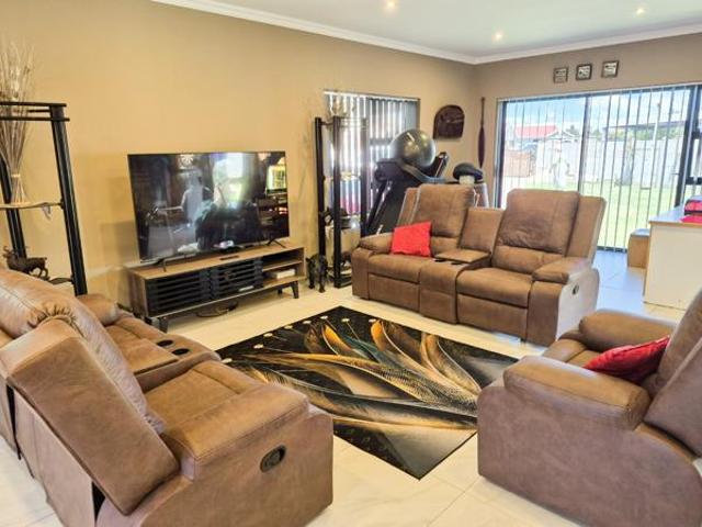 3 Bedroom House in Wavecrest