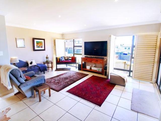 3 Bedroom House in Wavecrest