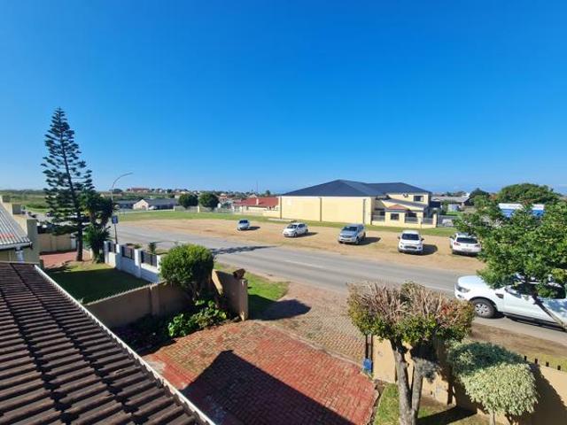 3 Bedroom House in Wavecrest
