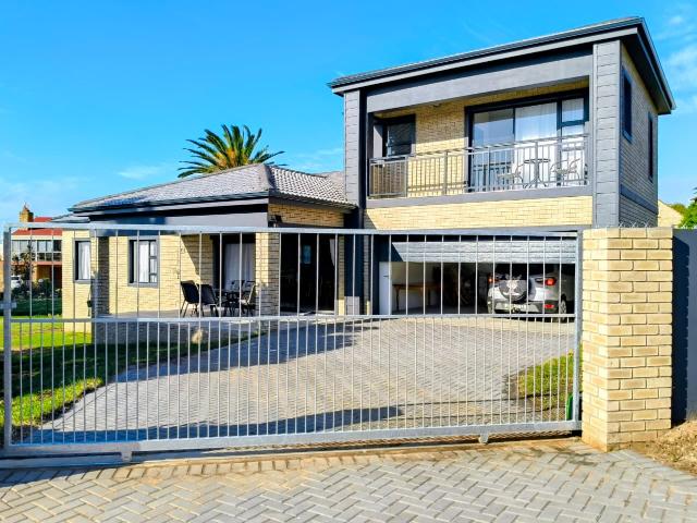 3 Bedroom House in Wavecrest
