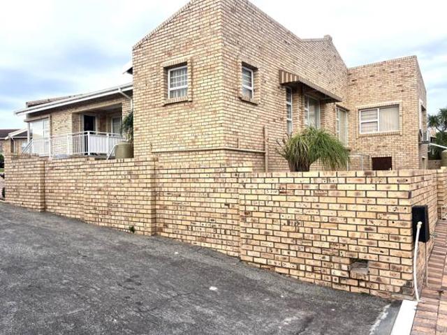 3 Bedroom House in Wavecrest