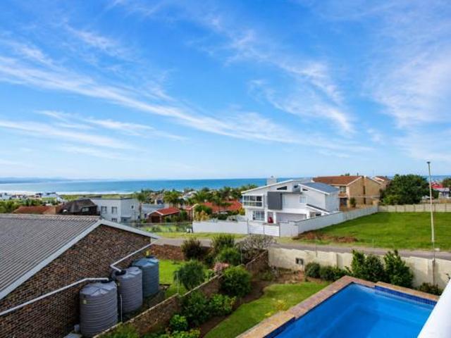 3 Bedroom House in Wavecrest