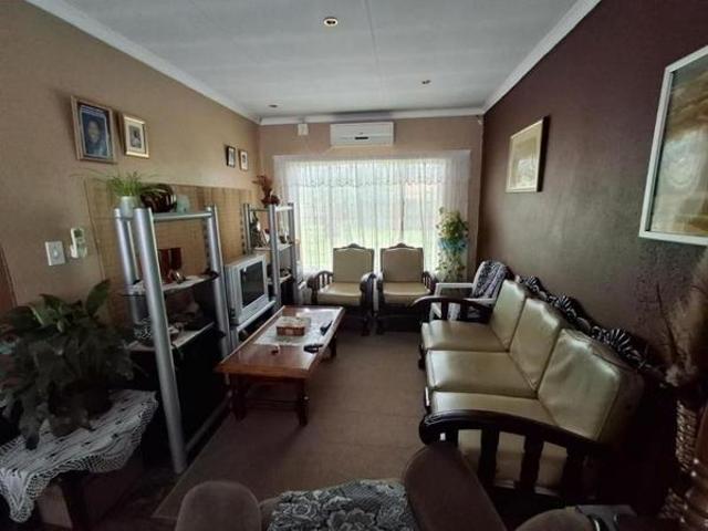 3 Bedroom House in Waldrift