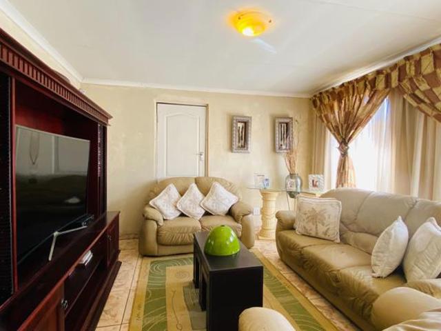 3 Bedroom House in Waldrift