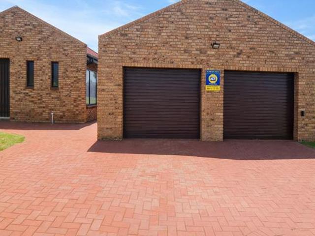 3 Bedroom House in Waldrift