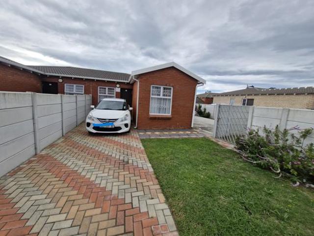 3 Bedroom House in Walmer Link