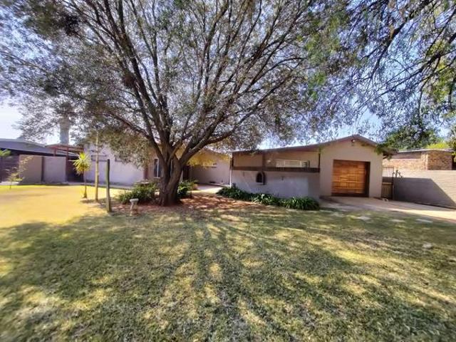 3 Bedroom House in Warrenton
