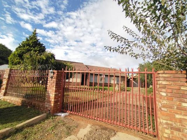 3 Bedroom House in Warrenton