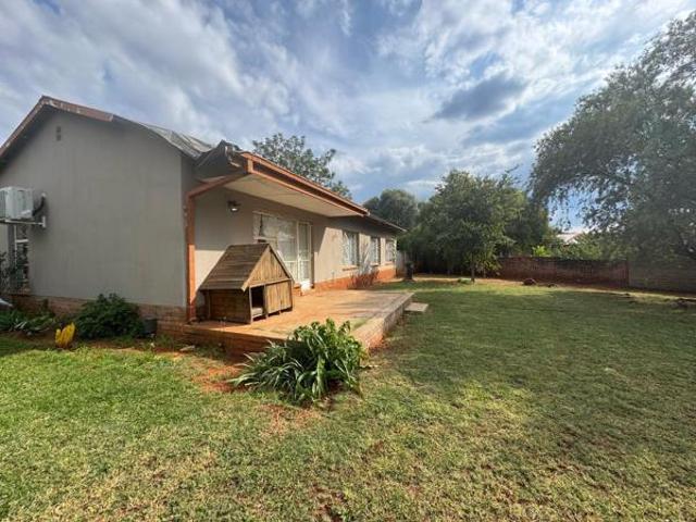 3 Bedroom House in Warrenton