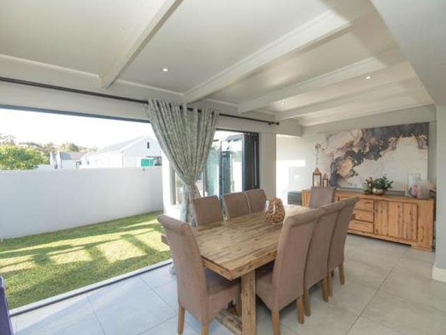 3 Bedroom House in Wedgewood Golf Estate