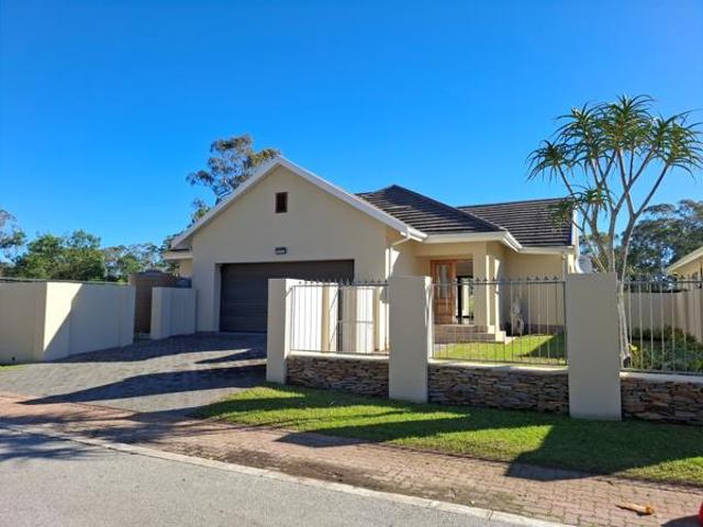 3 Bedroom House in Wedgewood Golf Estate