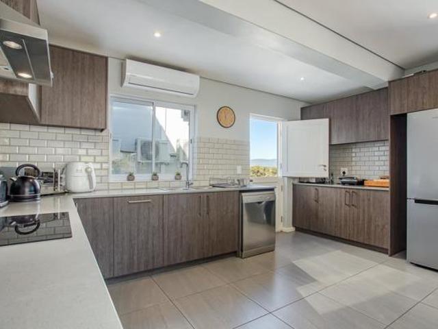 3 Bedroom House in Wellington Central