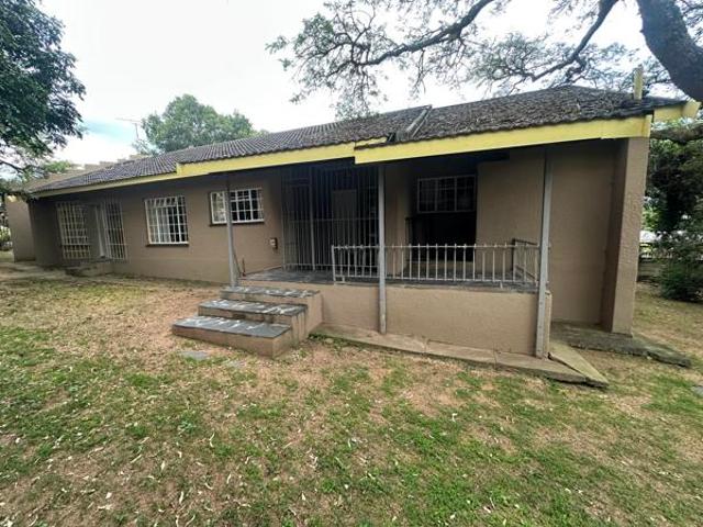 3 Bedroom House in West Acres Ext 7