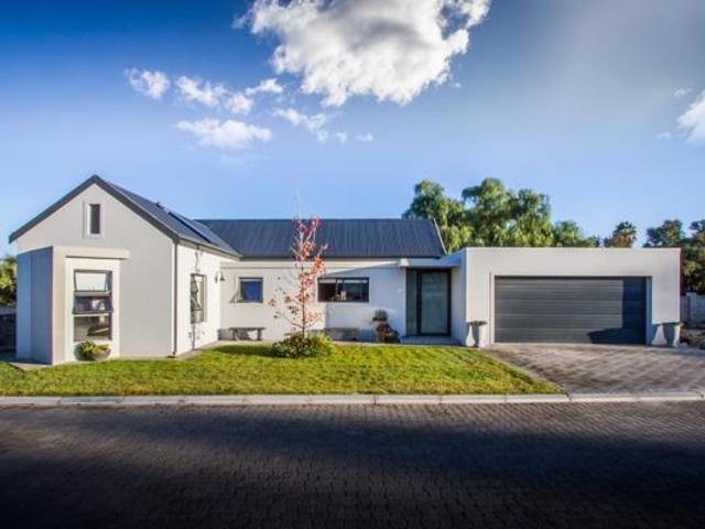 3 Bedroom House in West Bank