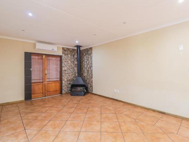 3 Bedroom House in West Bank