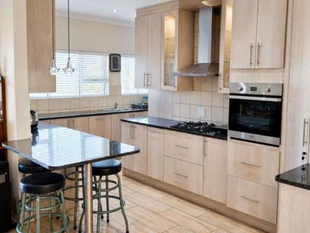 3 Bedroom House in West Bank