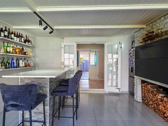 3 Bedroom House in West Beach