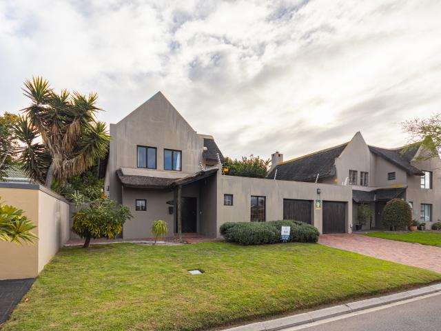 3 Bedroom House in West Beach