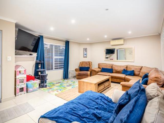 3 Bedroom House in West Beach