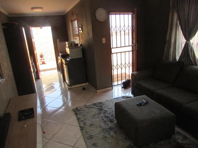 3 Bedroom House in Westonaria