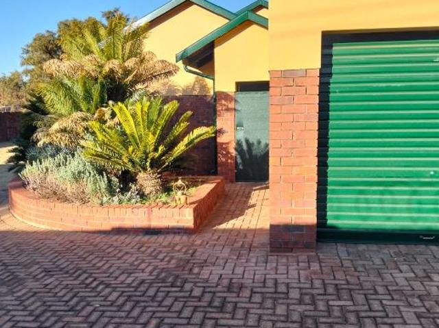 3 Bedroom House in Westonaria