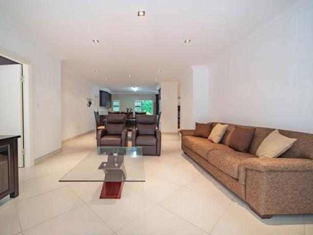 3 Bedroom House in Westbrook
