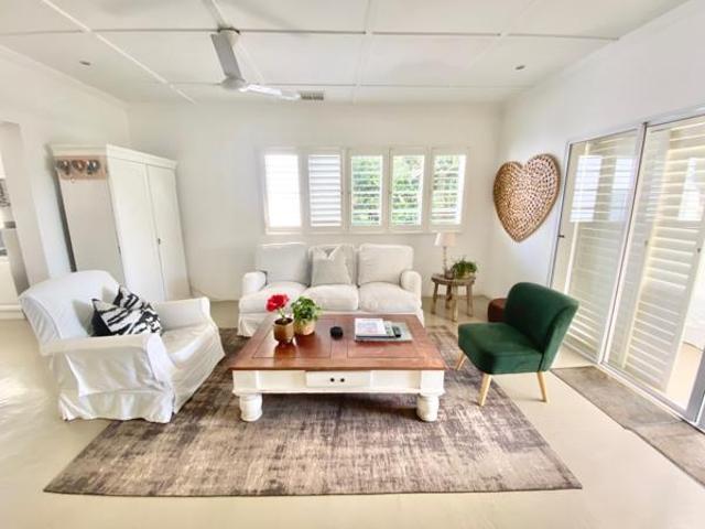 3 Bedroom House in Westbrook