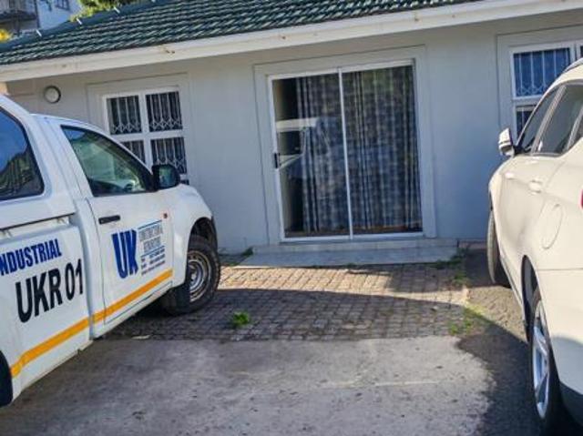 3 Bedroom House in Westbrook