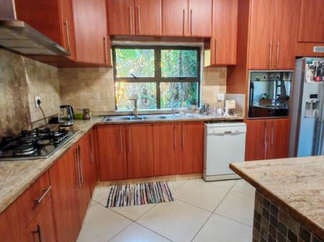 3 Bedroom House in Westbrook