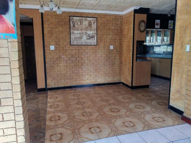 3 Bedroom House in Westbrook