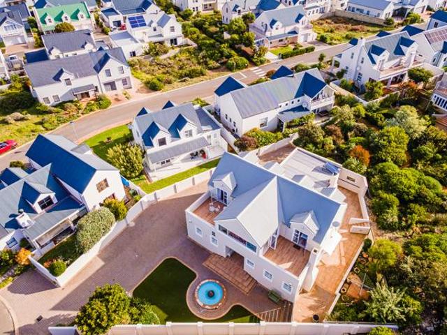 3 Bedroom House in Westcliff