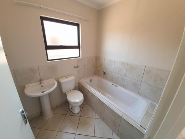 3 Bedroom House in Westside Park